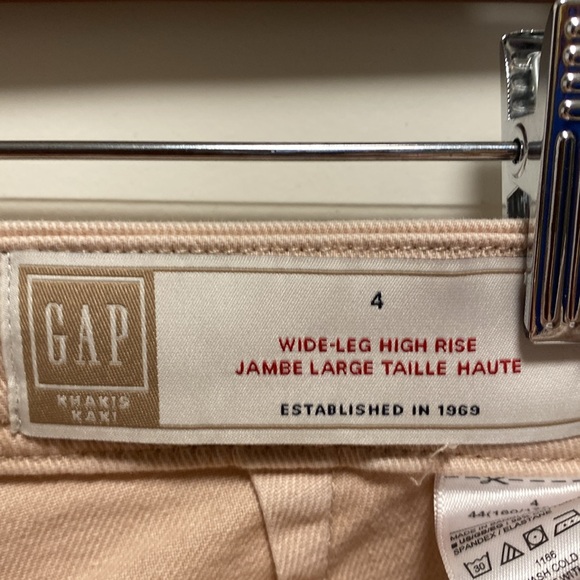 Dusty rose GAP wide leg high rise pants/coloured jeans. - Picture 2 of 3